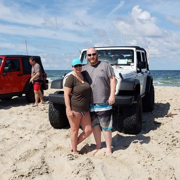 Meet your Posher, Leslie - Picture 1 of 1